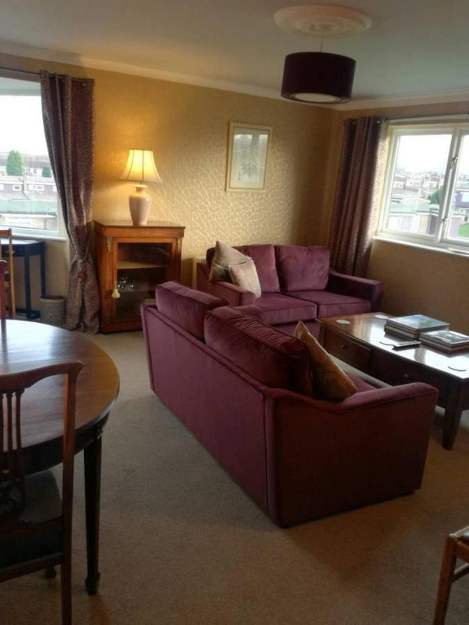 Spacious Luxury 2 Double Bedroom Flat In